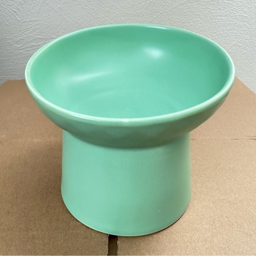 New Ceramic Raised Elevated Tilted Dog Or Cat Food Feeder Bowl